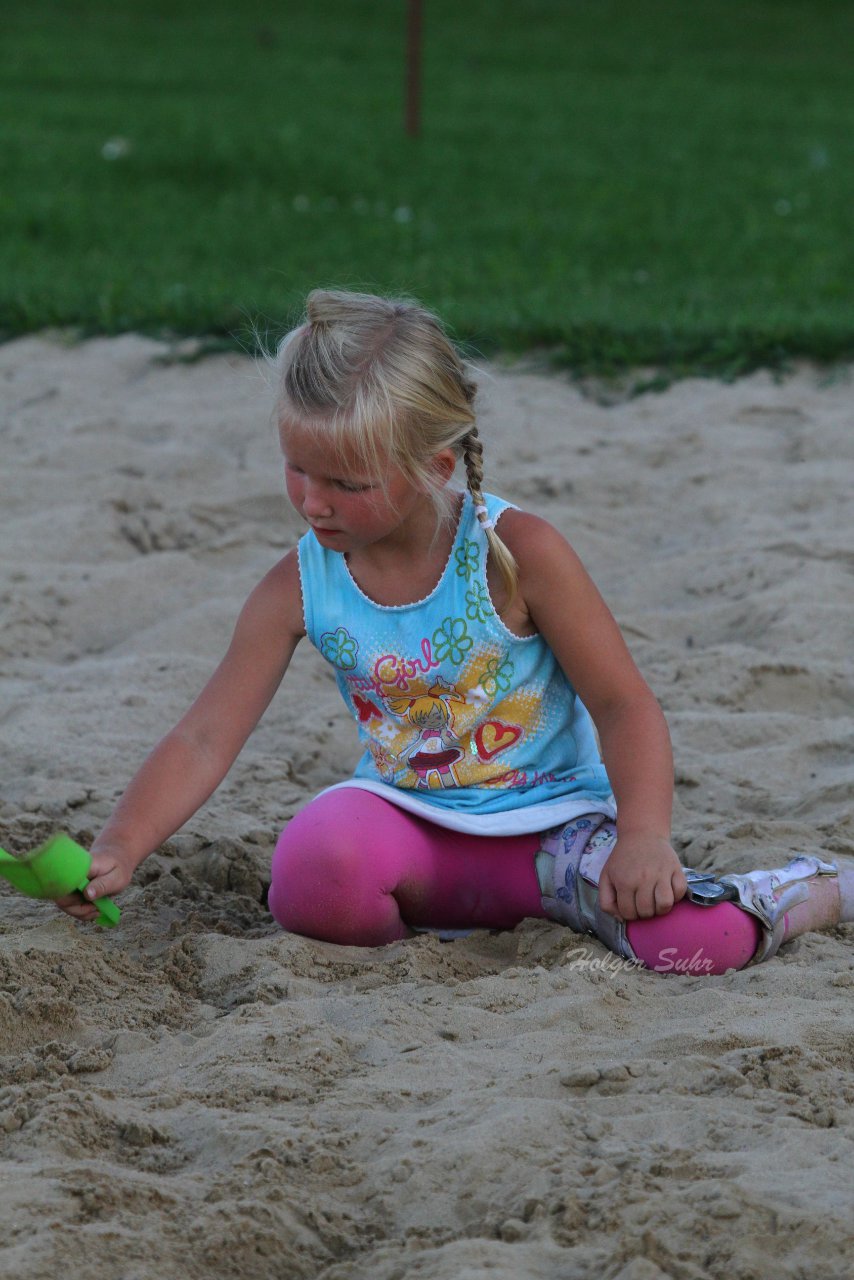 Bild 523 - Vogelschiessen am 18.8.12